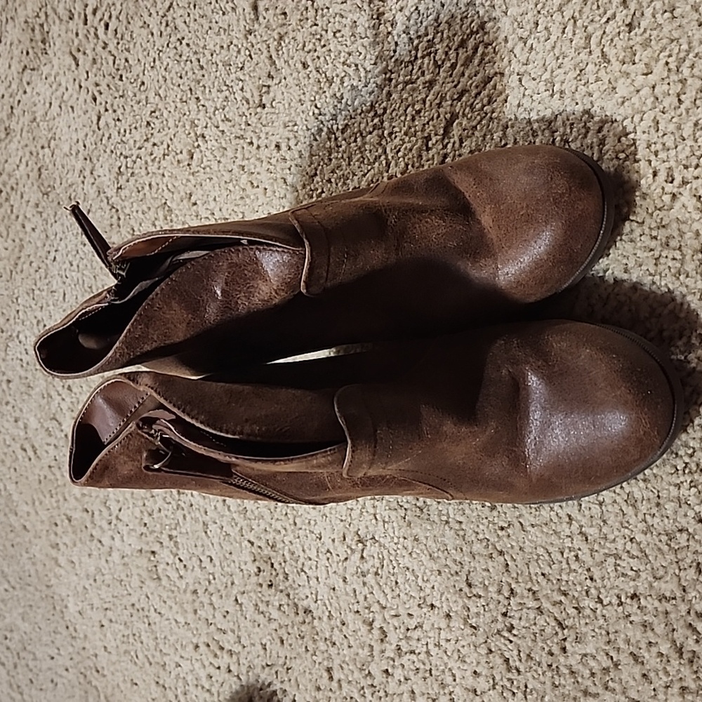 Ankle booties! - Picture 4 of 6